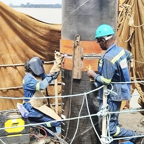 TRAVAUX DE SOUDURE DE PIEUX POUR ICMW SUR LE QUAI SOCOPAO DE PETROCI (2023-2024)